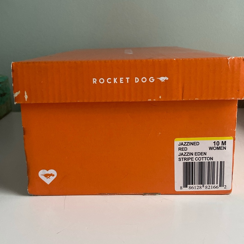 Rocket dog sneakers